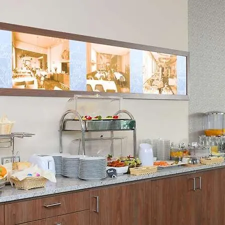 Отель Ringhotel Loew's Merkur Нюрнберг