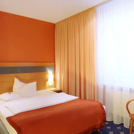 Ringhotel Loew's Merkur Hotel