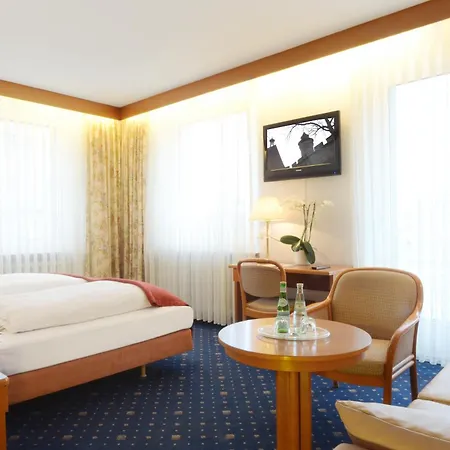 Ringhotel Loew's Merkur Отель