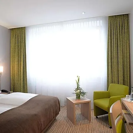 Hotel Ringhotel Loew's Merkur 4*