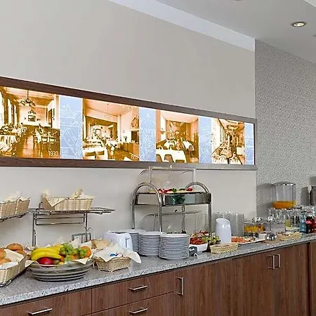 Ringhotel Loew's Merkur Nuremberga