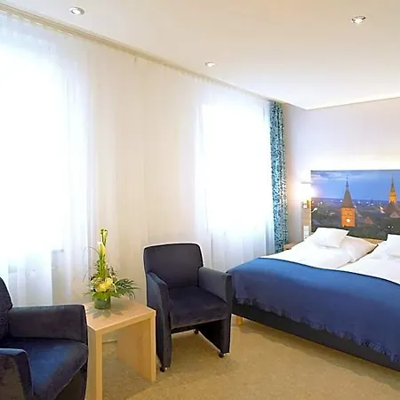 Ringhotel Loew's Merkur Hotel 4*