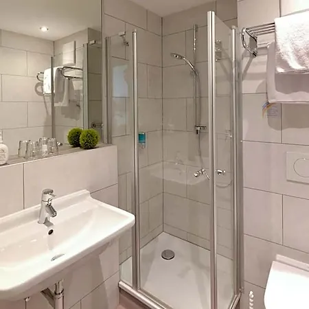 Ringhotel Loew's Merkur 4*