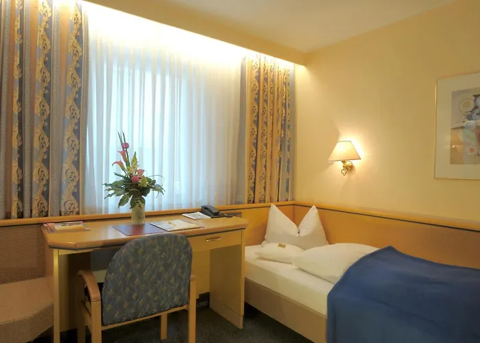 Ringhotel Loew's Merkur Hotel