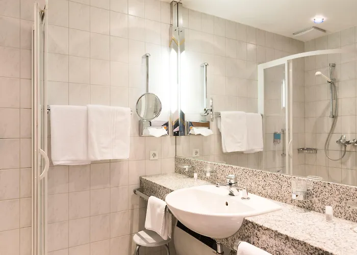 Ringhotel Loew's Merkur 4* Norimberga