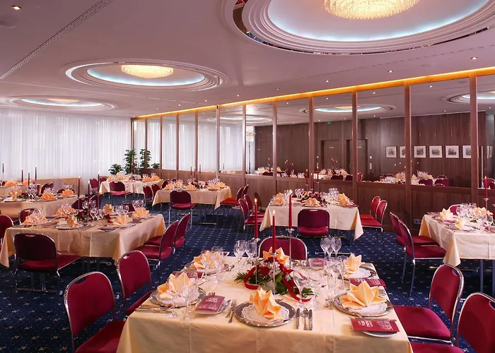 Hotel Ringhotel Loew's Merkur 4*